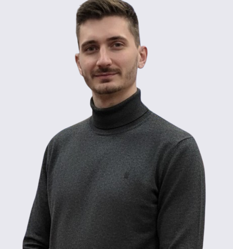 Adrian Karczewski — Konsultant Operacyjny